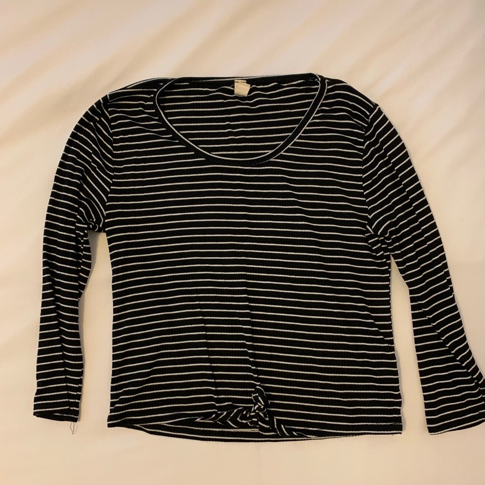 Cropped stripped shirt